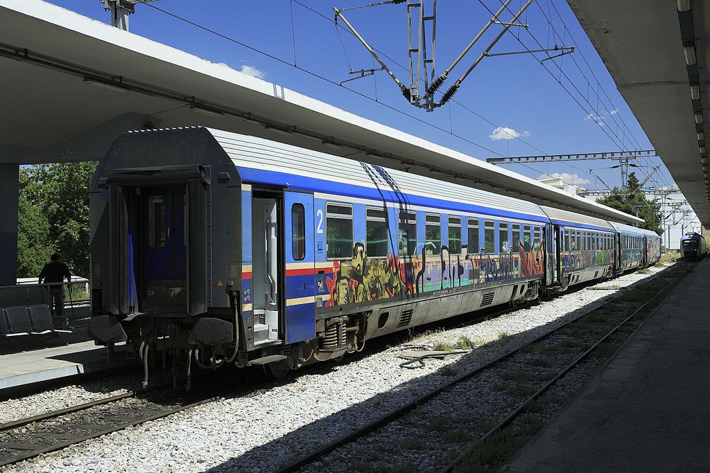 Siemens/Bombardier UIC-Z1 coaches of Hellenic Train that are used on InterCity services in Greece. Wikipedia Commons License.